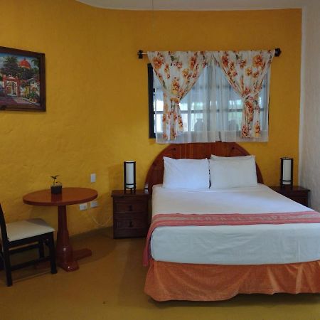 Hotel El Moro Puerto Morelos Ngoại thất bức ảnh